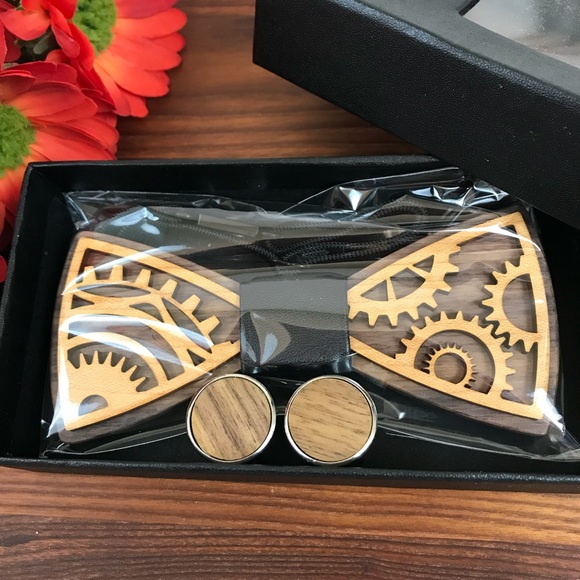 Wooden Gear Bow Tie w/ Cufflinks Set - Picture 4 of 8